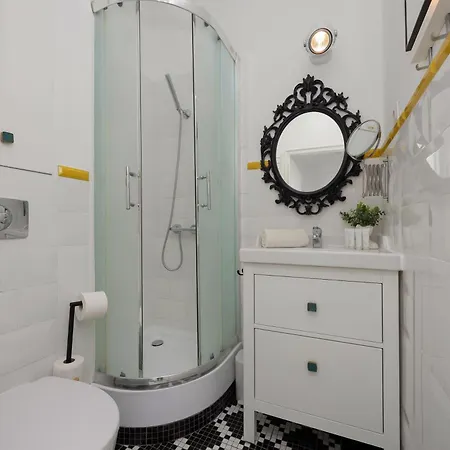 Bright In Close To The Old Town By Renters Warszawa