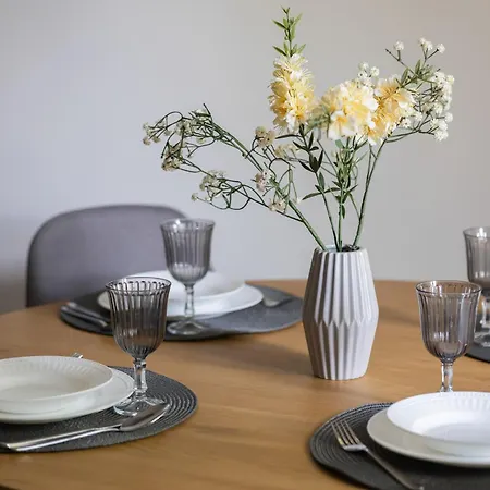 Bright In Close To The Old Town By Renters *
